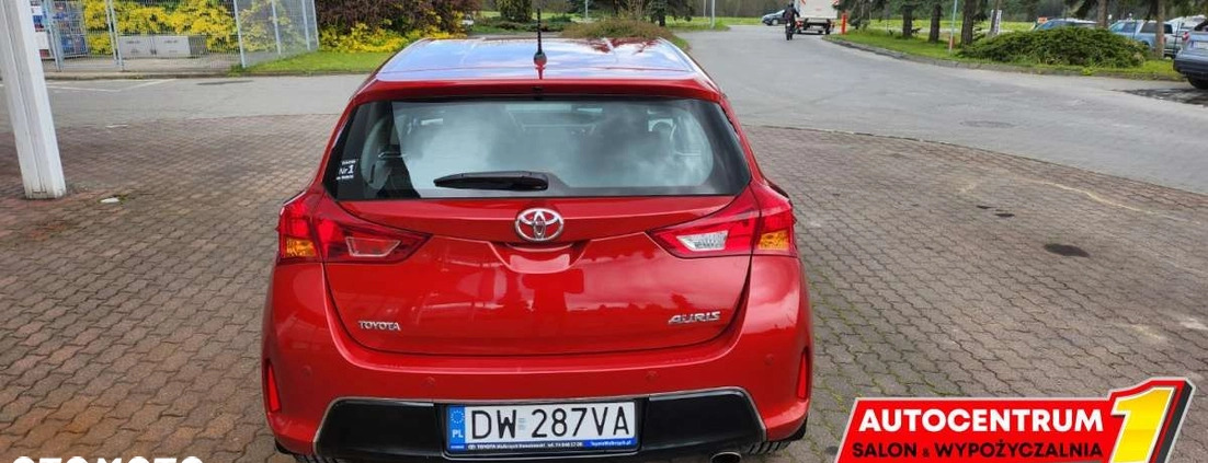 Toyota Auris cena 42900 przebieg: 64000, rok produkcji 2014 z Śrem małe 667